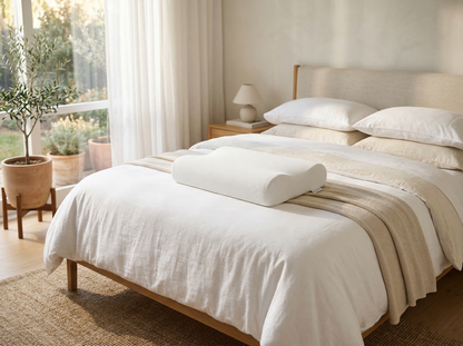 Walo Halo Ergo pillow in bedroom setting